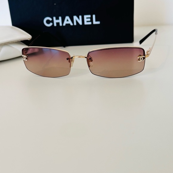 CHANEL VINTAGE SUNGLASSES crystal CC’s - Picture 5 of 16